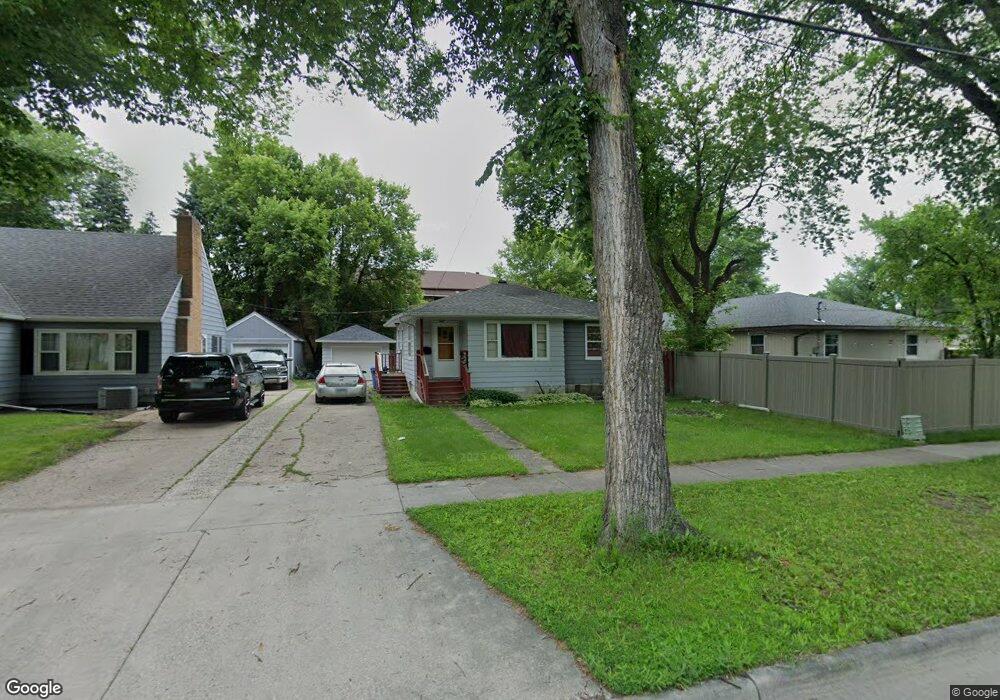 1305 5th Ave S, Fargo, ND 58103 - photo 1