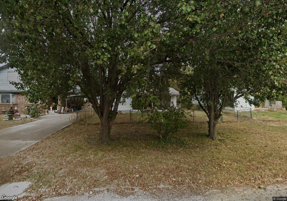 821 W 8th St, Okmulgee, OK 74447 - photo 1