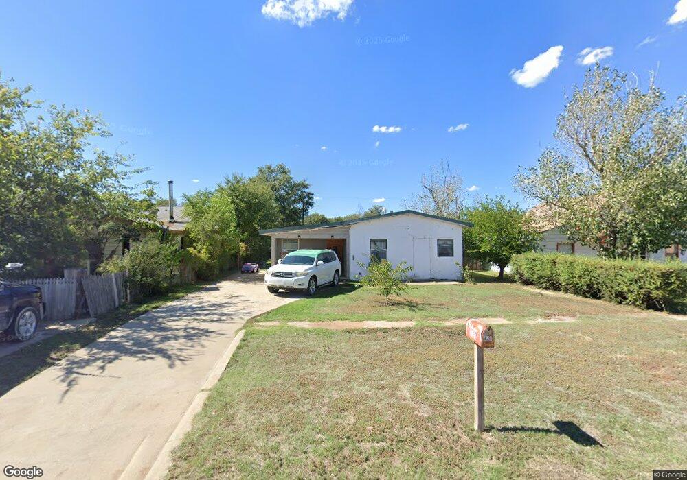 820 Binkley Ave, Dumas, TX 79029 - photo 1