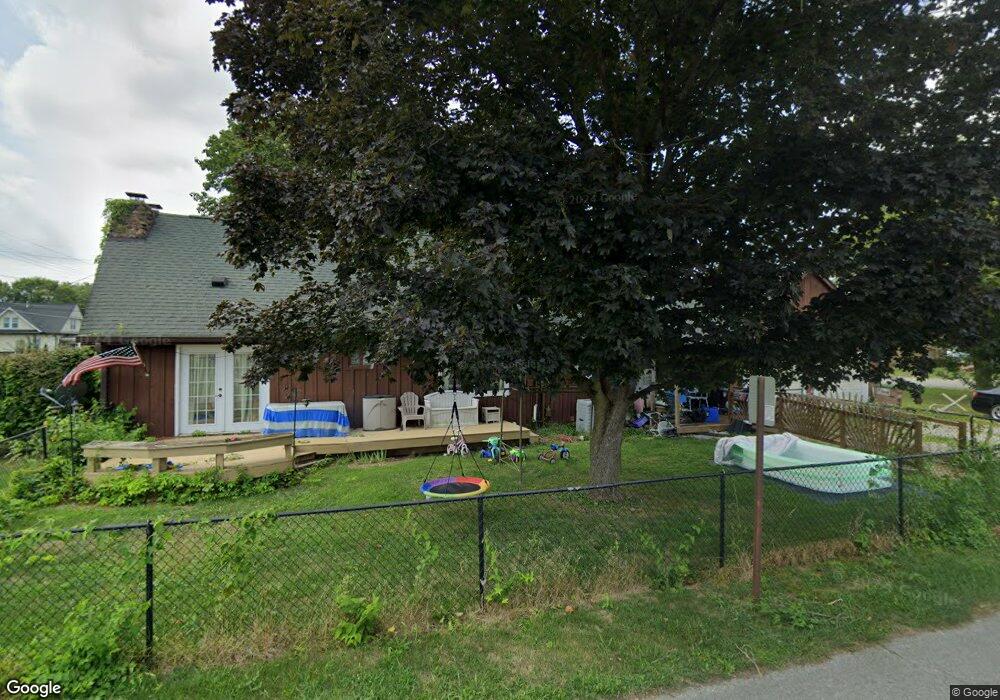 3090 Mckinley Ave, Columbus, IN 47201 - photo 1