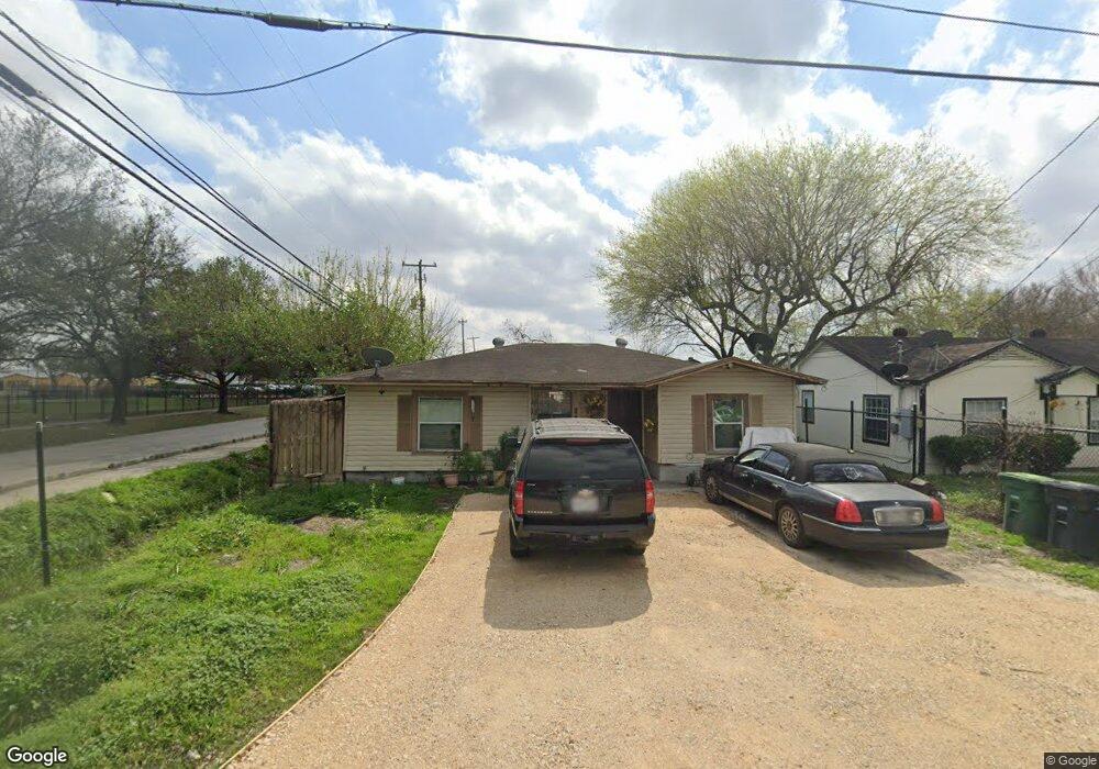 234 Fichter St, Houston, TX 77022 - photo 1