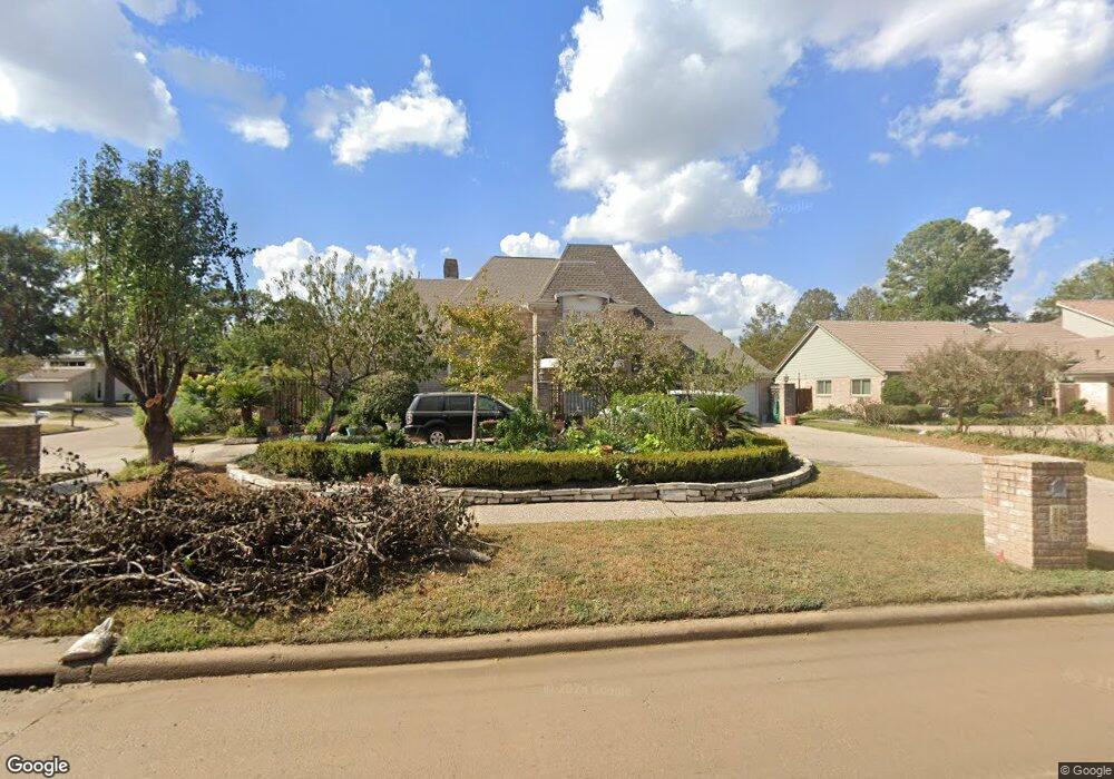 7927 Green Lawn Dr, Houston, TX 77088 - photo 1