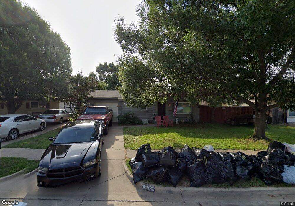 860 Jerry Ln, Bedford, TX 76022 - photo 1