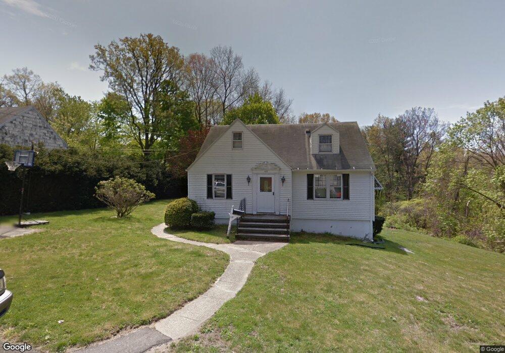 447 Tudor St, Waterbury, CT 06704 - photo 1