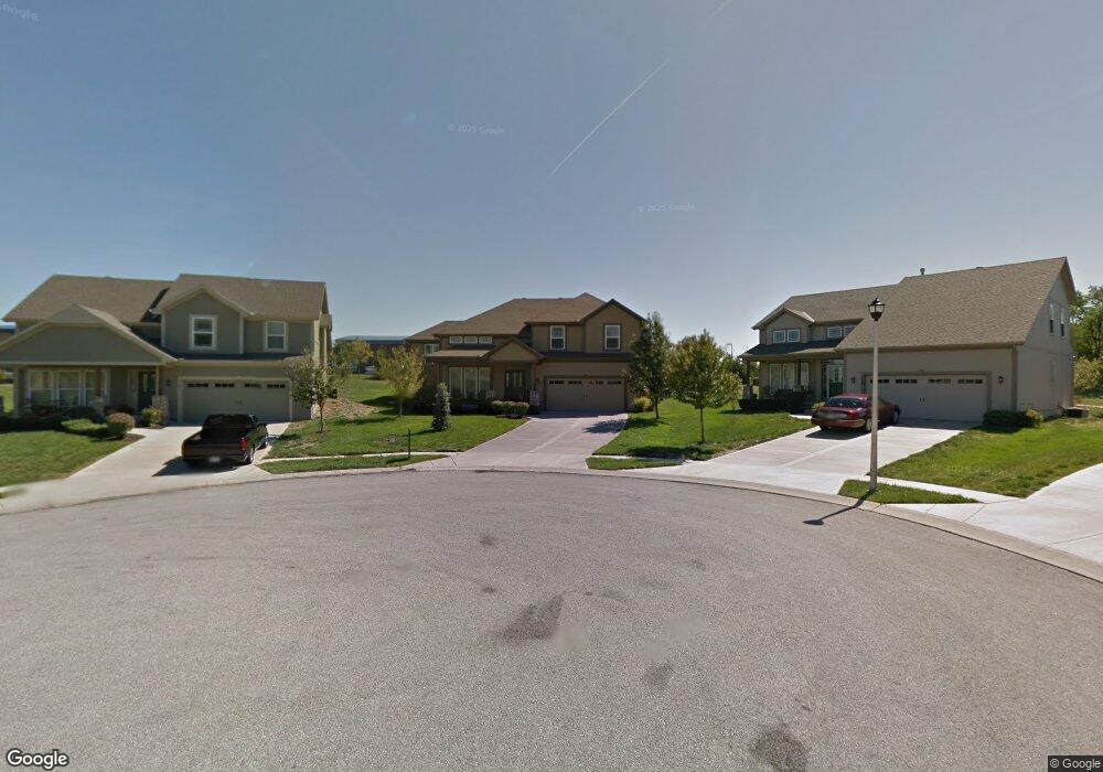 7145 Aminda Dr, Shawnee, KS 66227 - photo 1