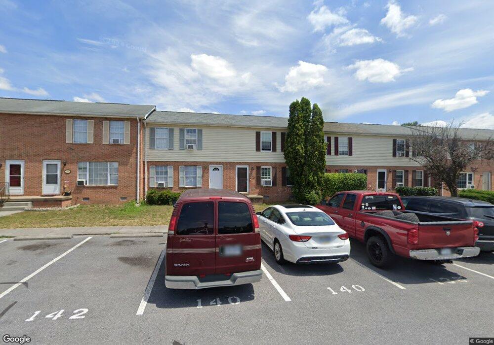 140 Nottoway Dr, Stephens City, VA 22655 - photo 1