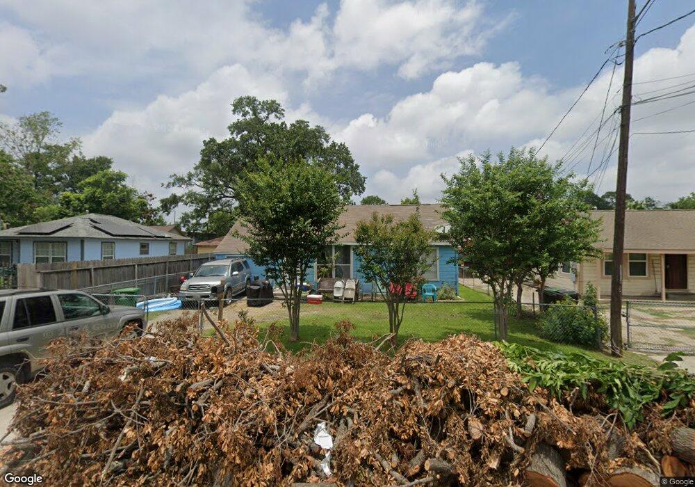 123 Palmyra St, Houston, TX 77022 - photo 1