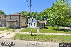 221 E 11th St, Waterloo, IA 50703