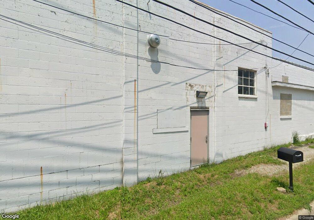 210 E Centennial Ave, Muncie, IN 47303 - photo 1