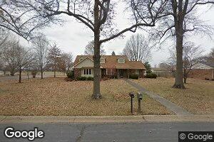 303 Kingsway Dr, Charleston, MO 63834