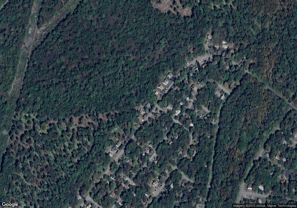 8728 Country Place Dr, Tobyhanna, PA 18466 - photo 1