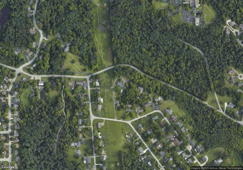 1818 Crestview Dr, New Albany, IN 47150 - photo 1