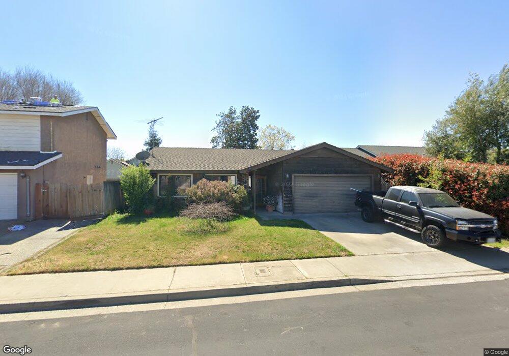 1933 Blue Spruce Dr, Oakdale, CA 95361 - photo 1