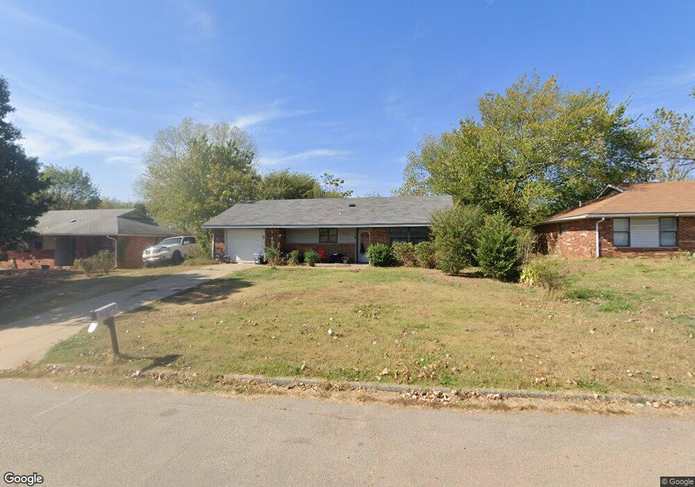 302 Butler Dr, Shawnee, OK 74804 - photo 1