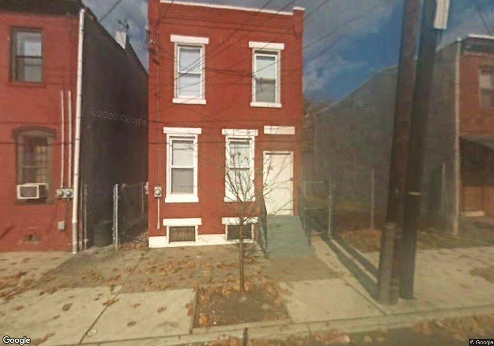 319 Chestnut St, Camden, NJ 08103 - photo 1