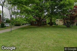 225 Elmwood Dr, Kent, OH 44240