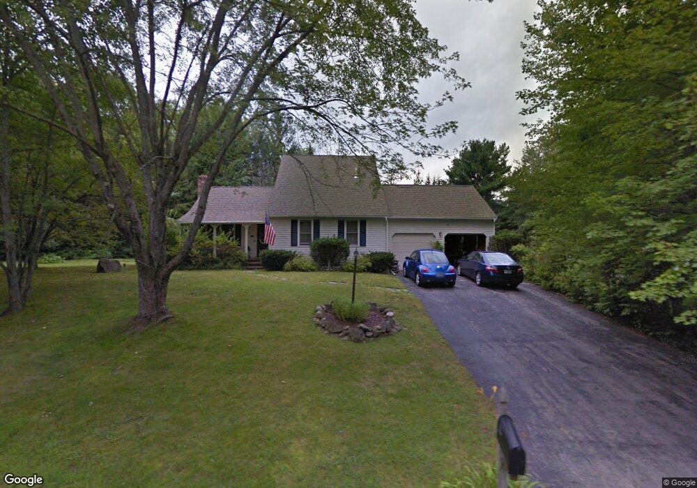 113 Camelot Dr, Bedford, NH 03110 - photo 1