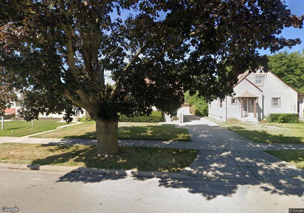 736 Leith Ave, Waukegan, IL 60085 - photo 1