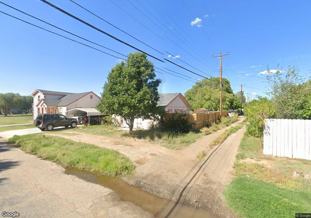 412 E 3rd St, Dumas, TX 79029 - photo 1