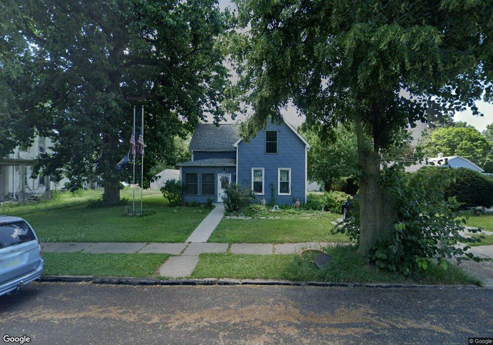 2321 W 3rd St, Davenport, IA 52802 - photo 1