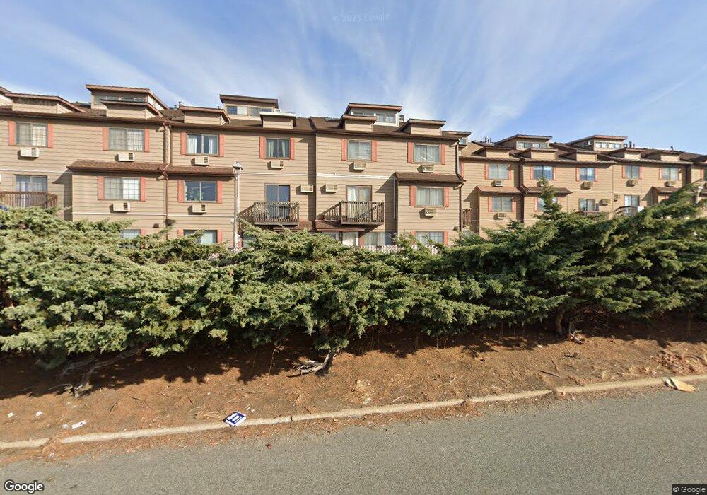 76 Lamped Loop unit 133, Staten Island, NY 10314 - photo 1