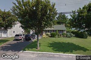 14 Washington Ave, Glen Head, NY 11545