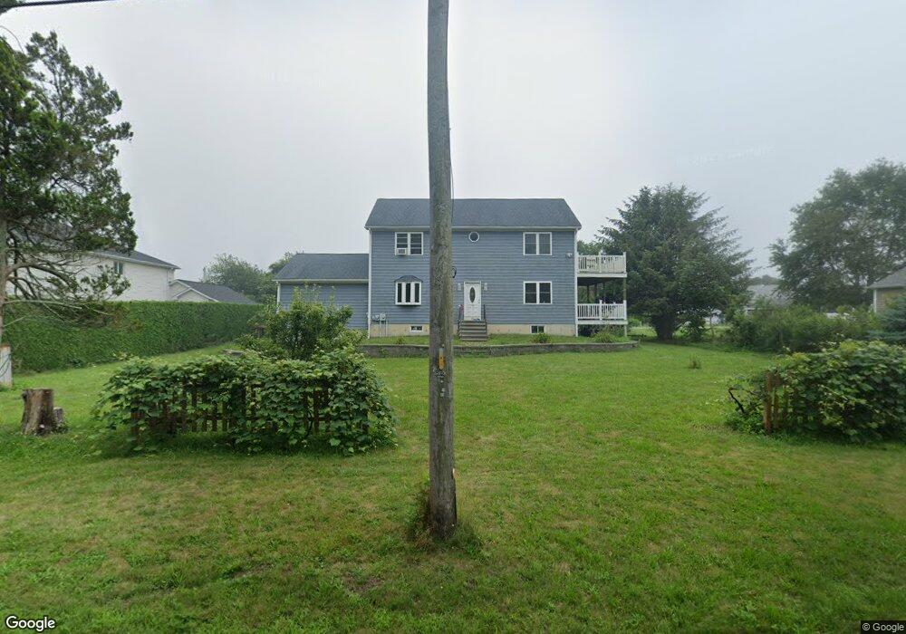 107 Pearl St, South Dartmouth, MA 02748 - photo 1