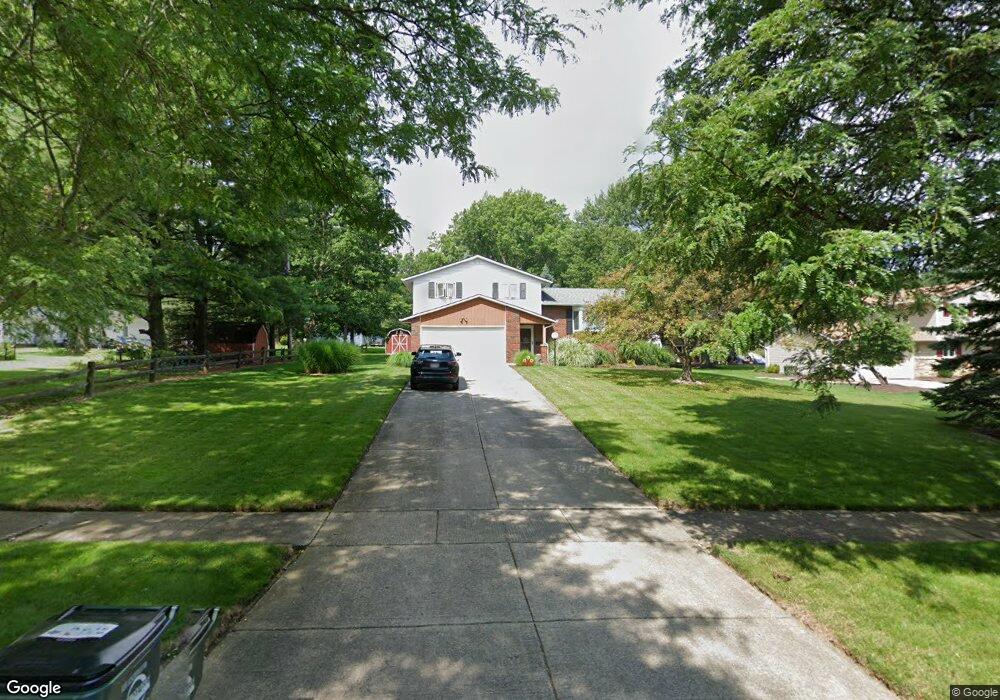 12596 Saturn Dr, North Royalton, OH 44133 - photo 1