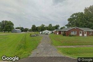 609 S Elm St, Sesser, IL 62884
