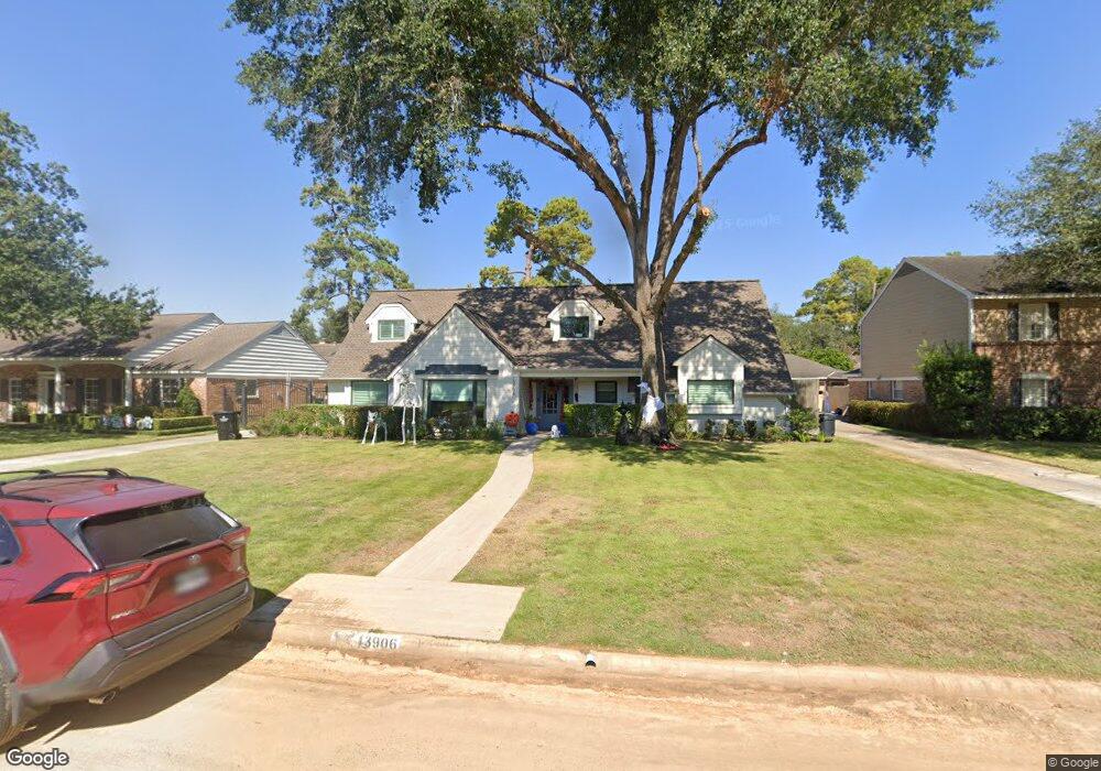 13906 Perthshire Rd, Houston, TX 77079 - photo 1