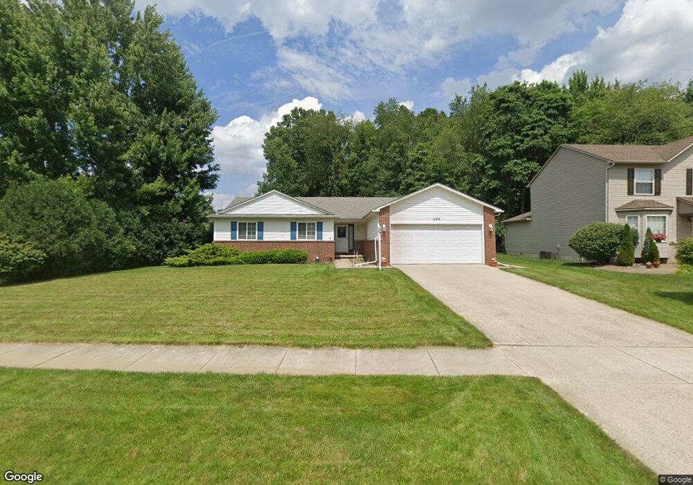 420 Cove View Dr, Waterford, MI 48327 - photo 1