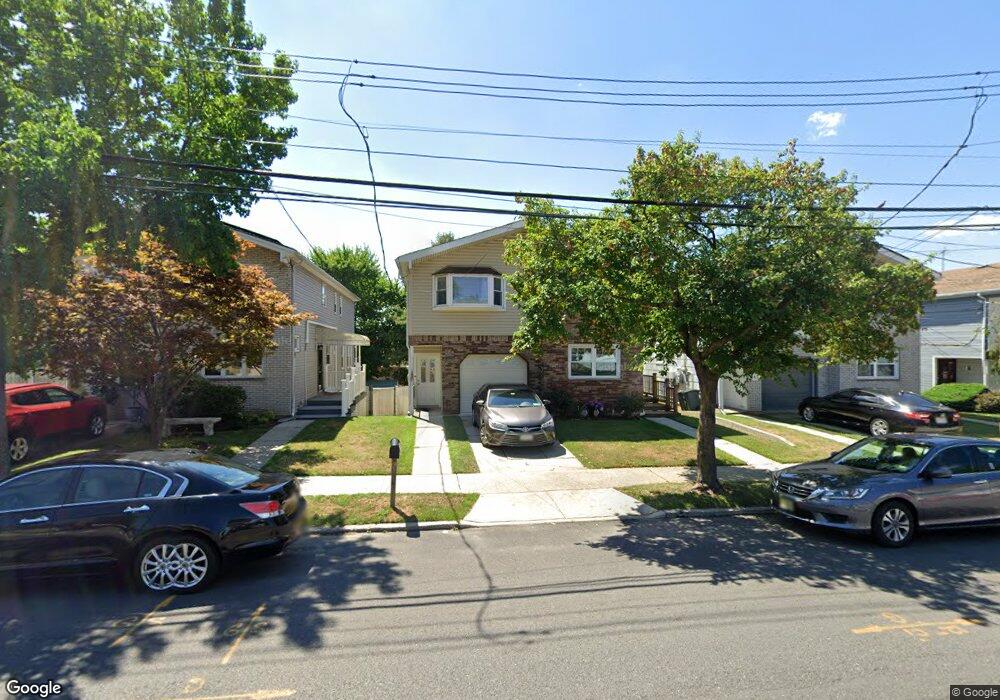 939 Bard Ave, Staten Island, NY 10301 - photo 1