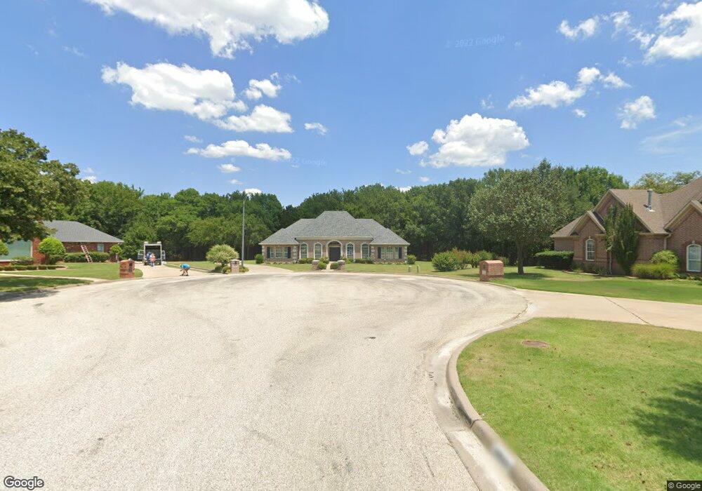 2302 Mesquite Cir, Gainesville, TX 76240 - photo 1