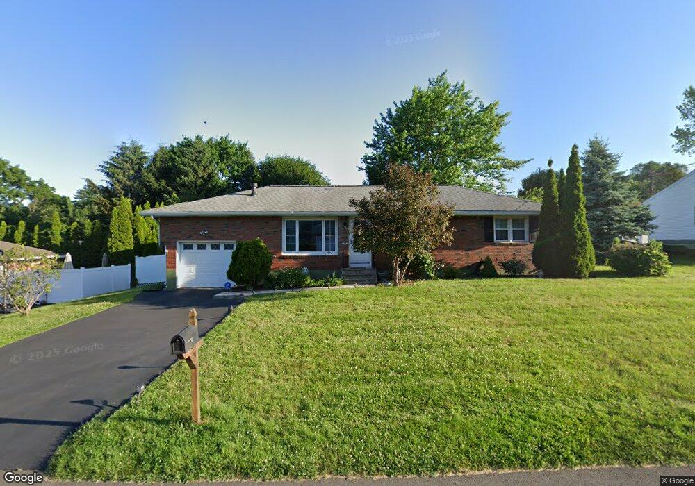 38 Quarry Dr, Albany, NY 12205 - photo 1