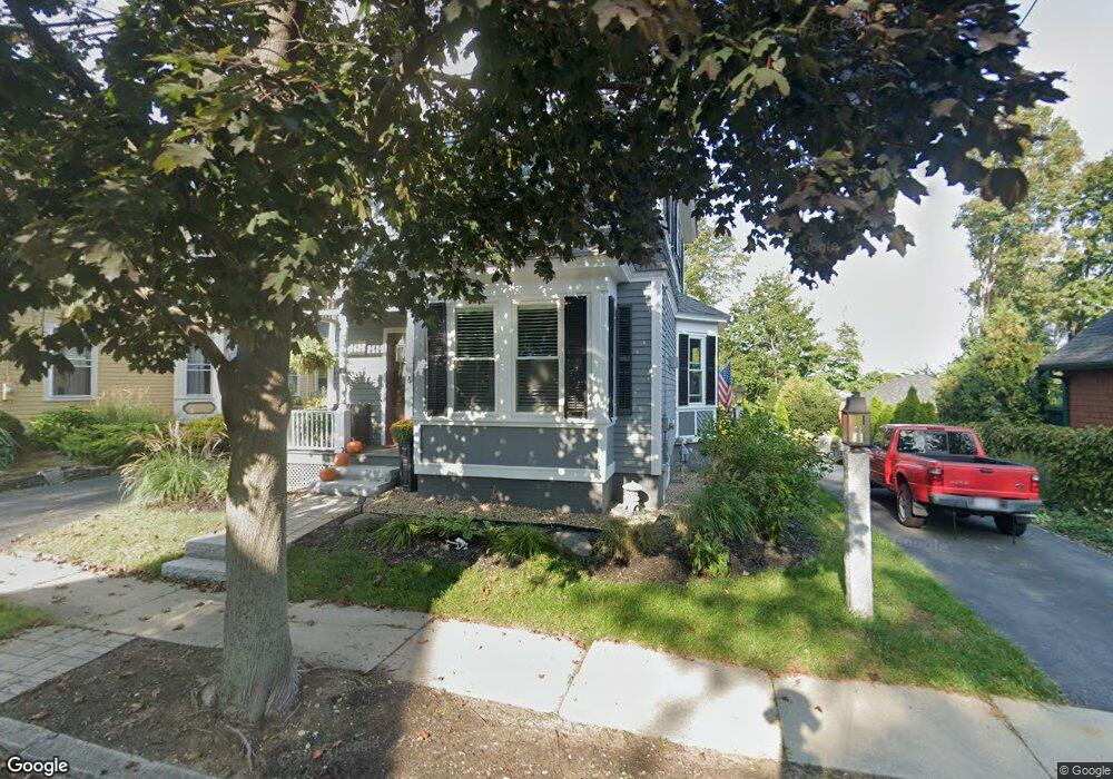 4 Dexter St, Newburyport, MA 01950 - photo 1