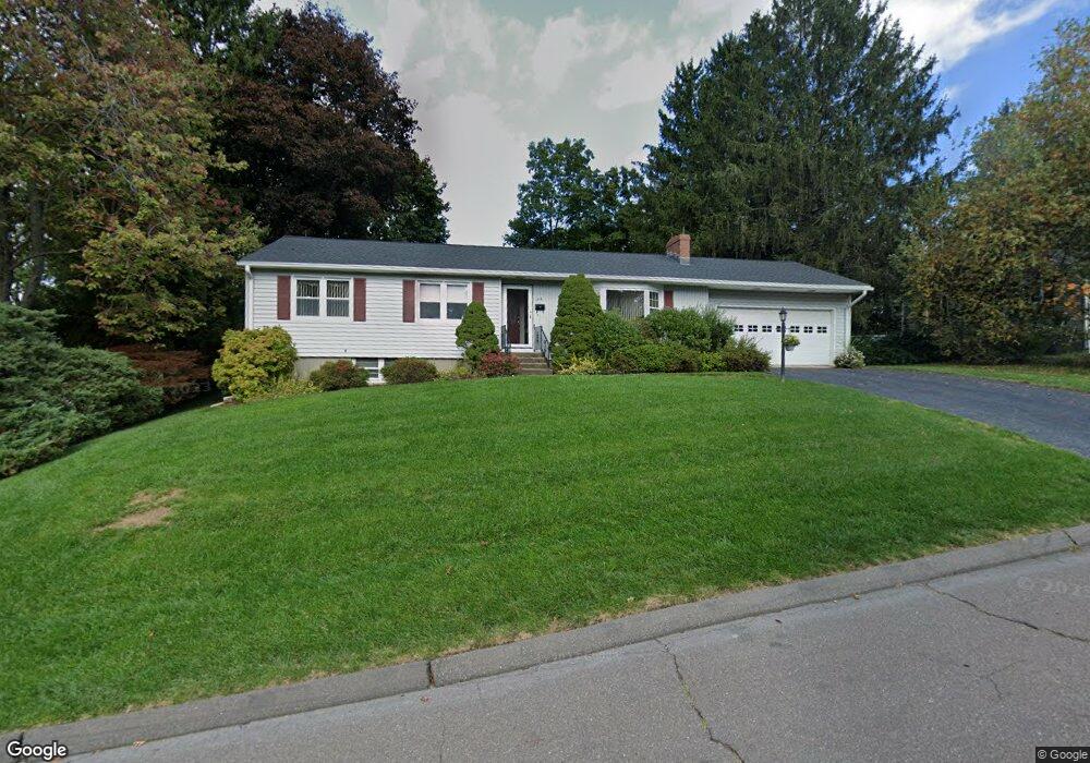 136 Lincoln St, Naugatuck, CT 06770 - photo 1