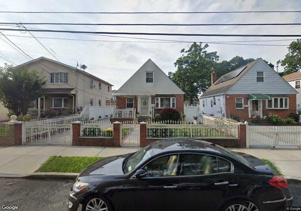 23750 Fairbury Ave, Bellerose, NY 11426 - photo 1