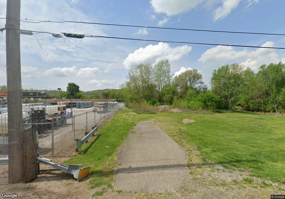 1017 S 6th St, Coshocton, OH 43812 - photo 1