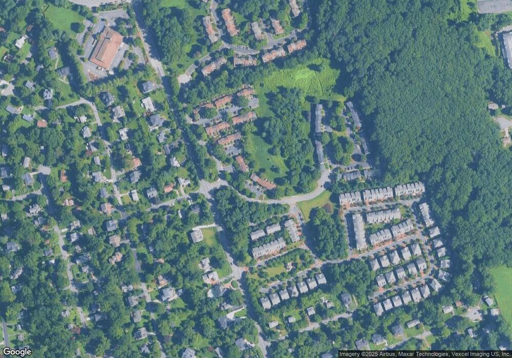 6814 Hutchison St, Falls Church, VA 22043 - photo 1