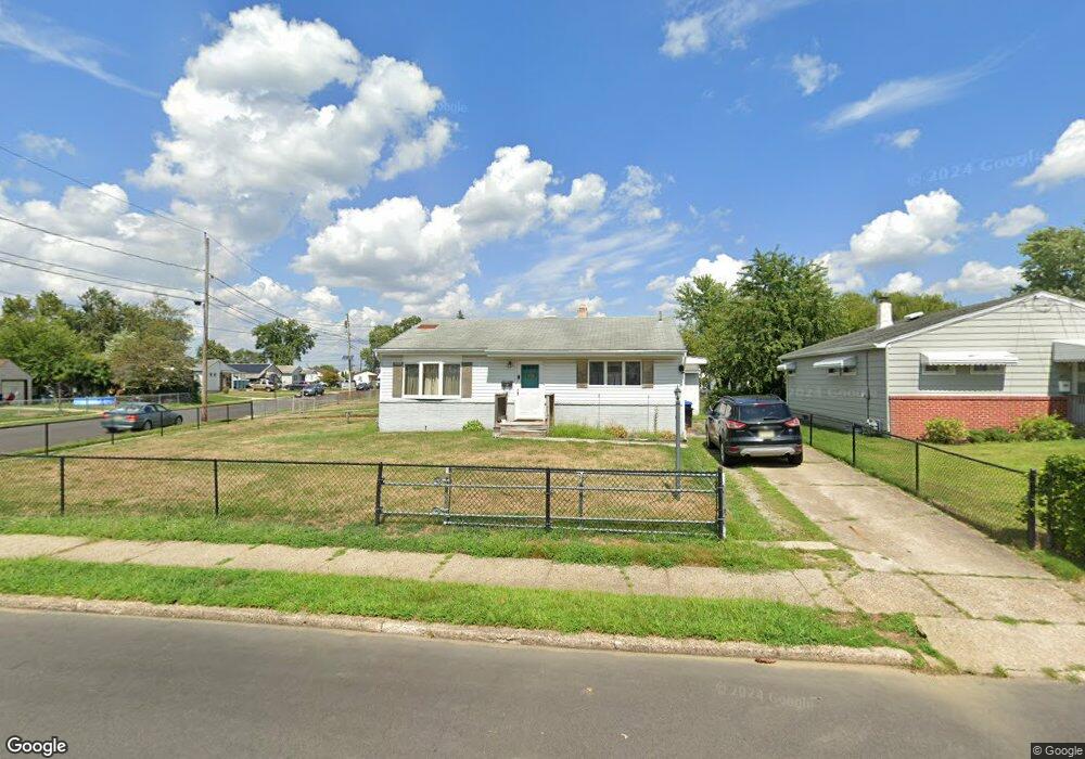 713 Holly Ln, Mount Holly, NJ 08060 - photo 1