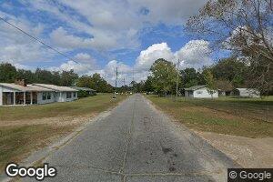 2 Maple St, Chipley, FL 32428
