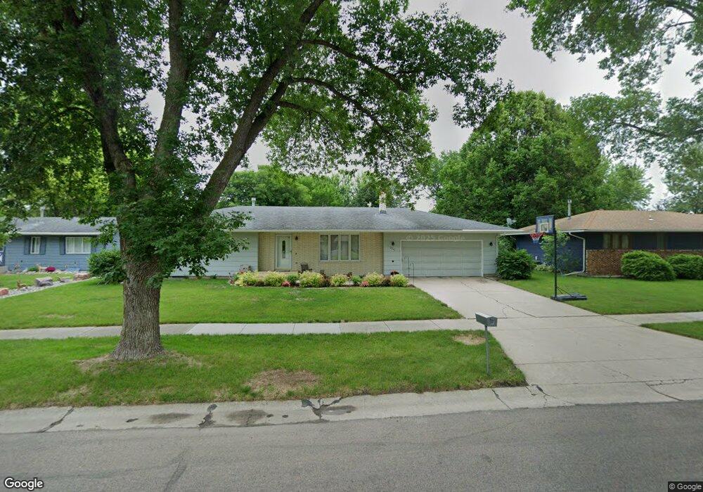 3273 Longfellow Rd N, Fargo, ND 58102 - photo 1