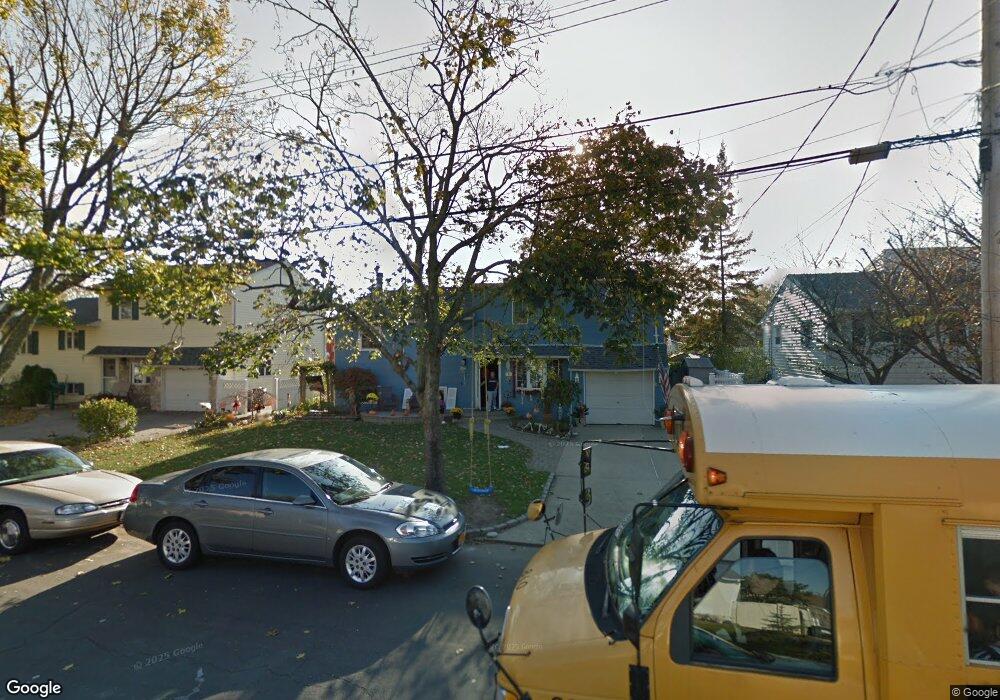 1016 N Ontario Ave, Lindenhurst, NY 11757 - photo 1