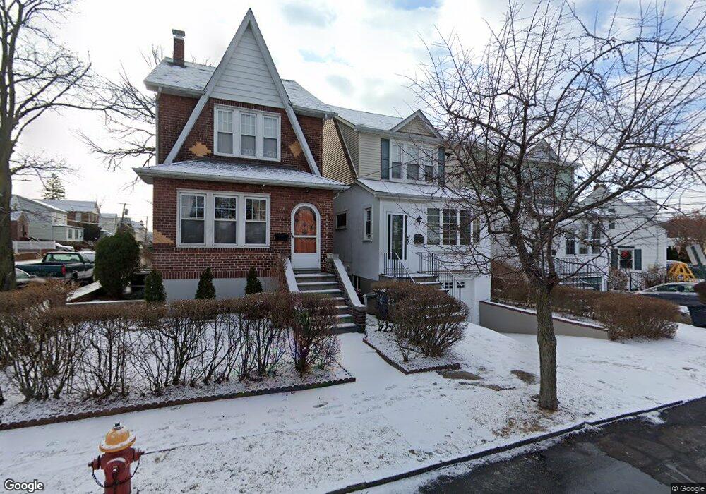 28 Mccollum Place, Yonkers, NY 10704 - photo 1