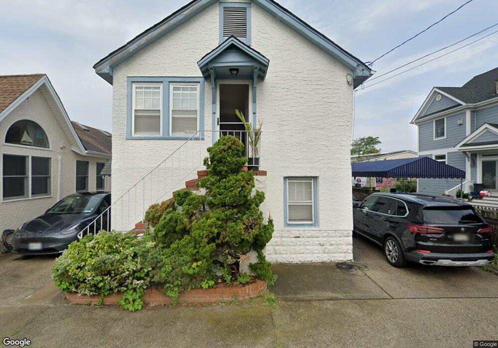 93 Cedarhurst Ave, Point Lookout, NY 11569 - photo 1