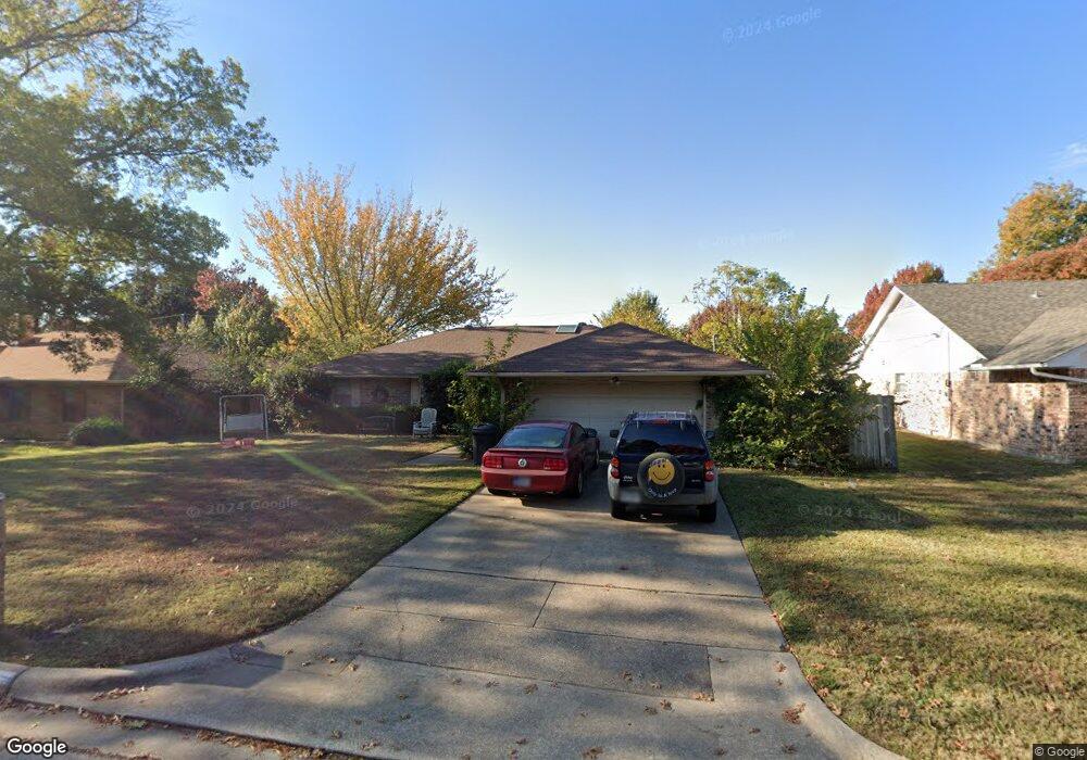 2101 Northglen Dr, Hurst, TX 76054 - photo 1