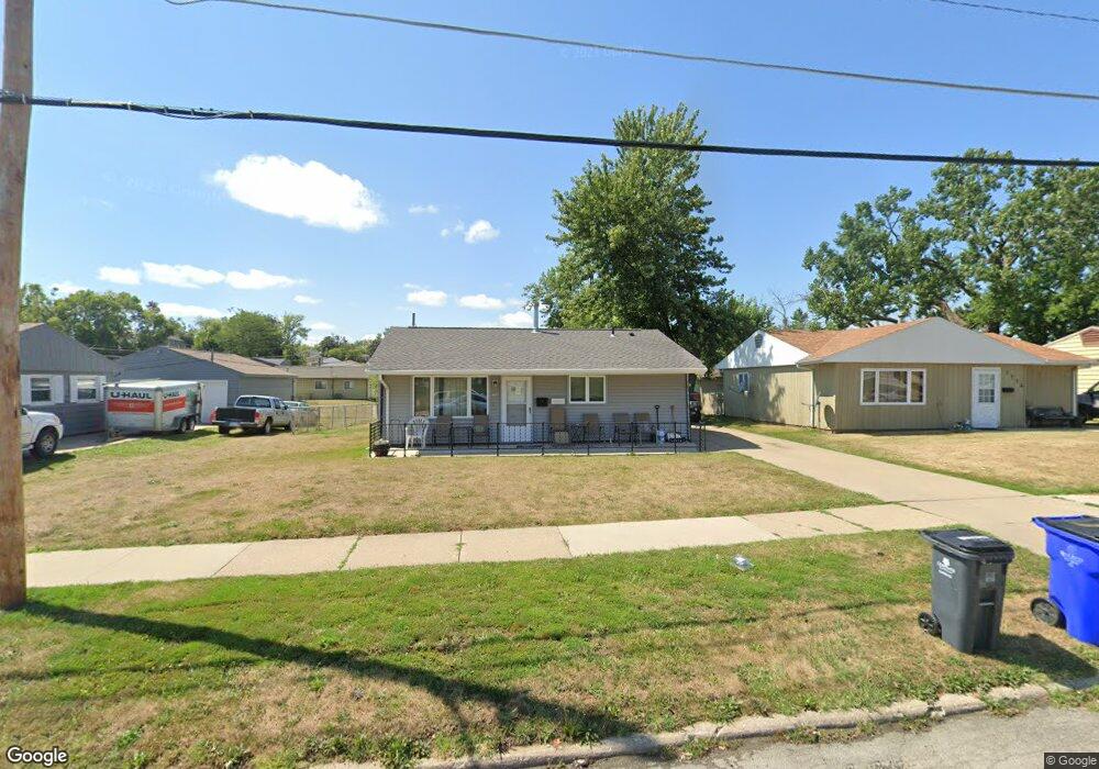 1200 15th St SW, Cedar Rapids, IA 52404 - photo 1