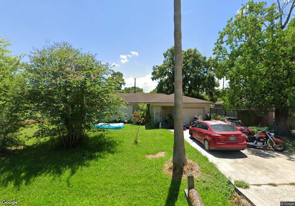 13534 Utica St, Houston, TX 77015 - photo 1