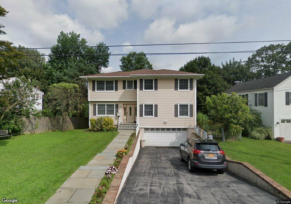 223 Beverly Rd, Scarsdale, NY 10583 - photo 1