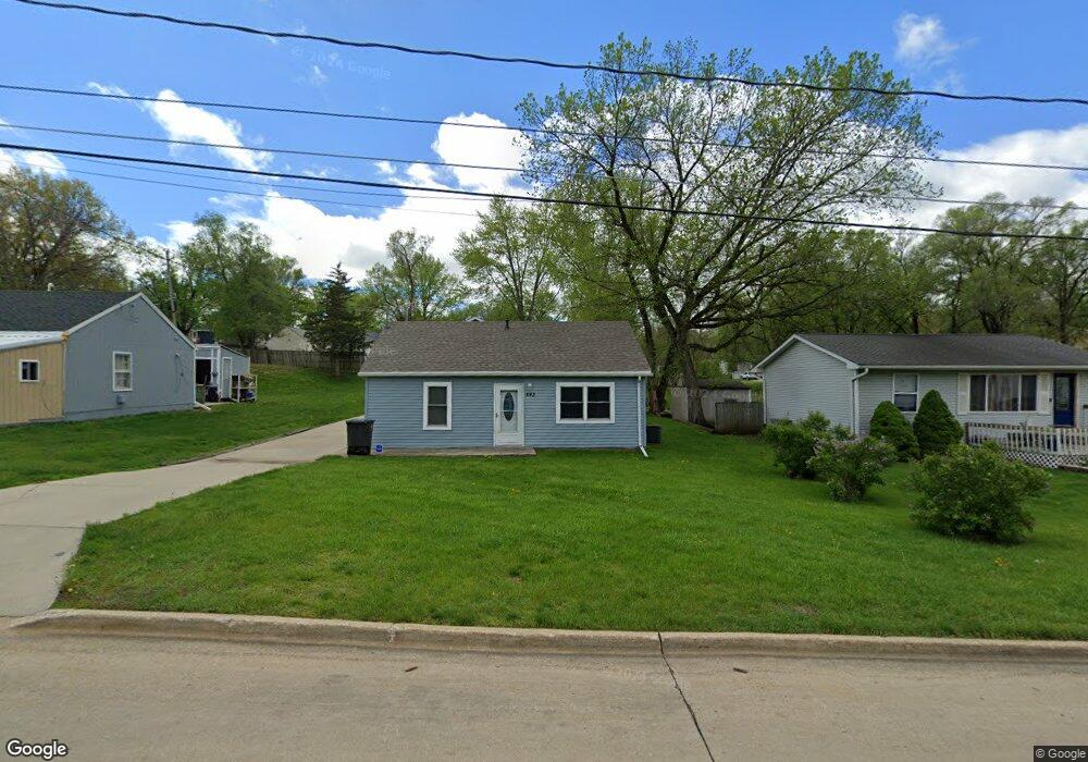 443 E Diehl Ave, Des Moines, IA 50315 - photo 1